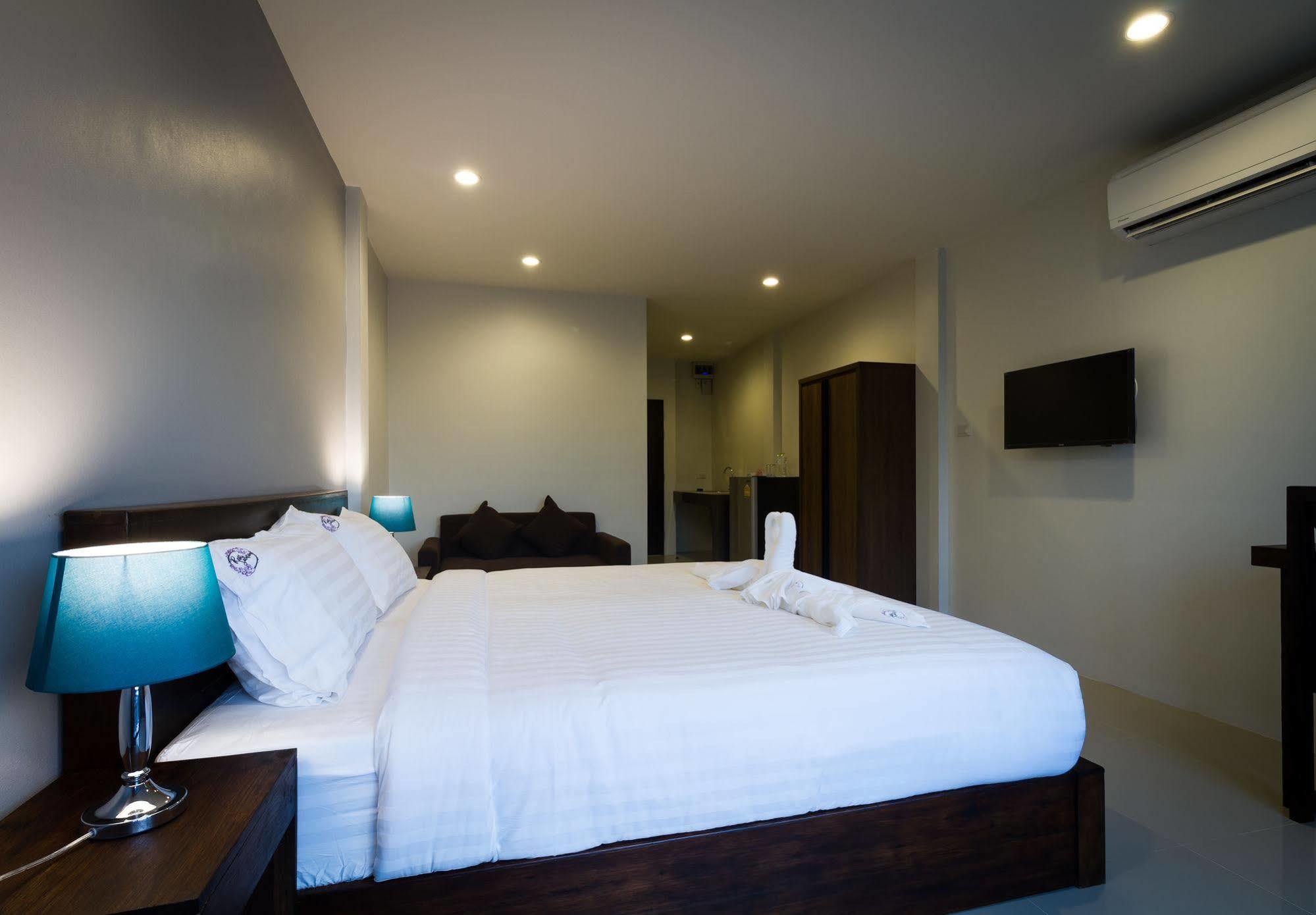 Hotel Rest Solution Chiang Mai Exterior foto